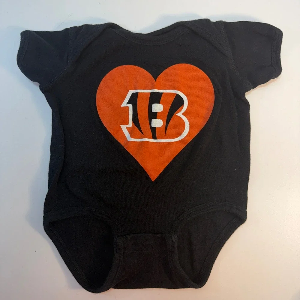 Cincinnati Bengals Bodysuit Kids 3-6M White Black Football One Piece Game Day